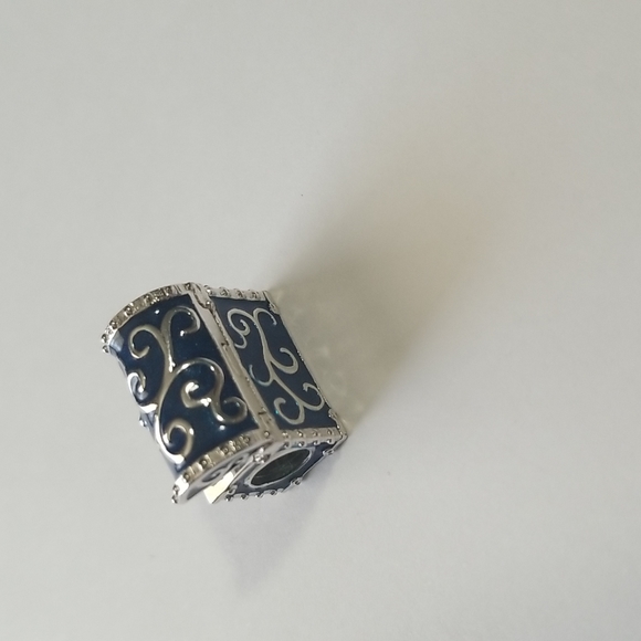 Sterling Silver Treasure Box Bead (Brand Nina) - Picture 7 of 10